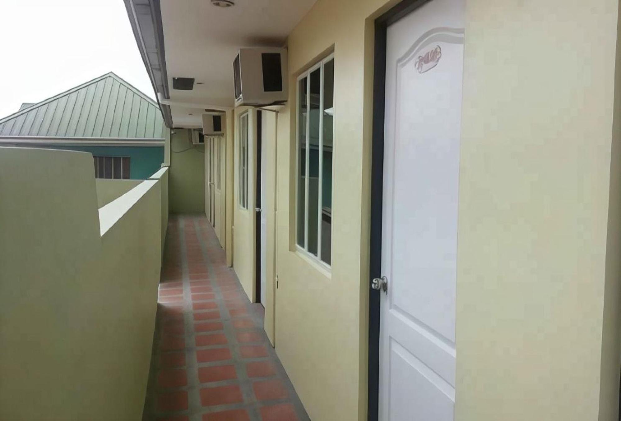 Reddoorz Near Walking Street Angeles City Ngoại thất bức ảnh